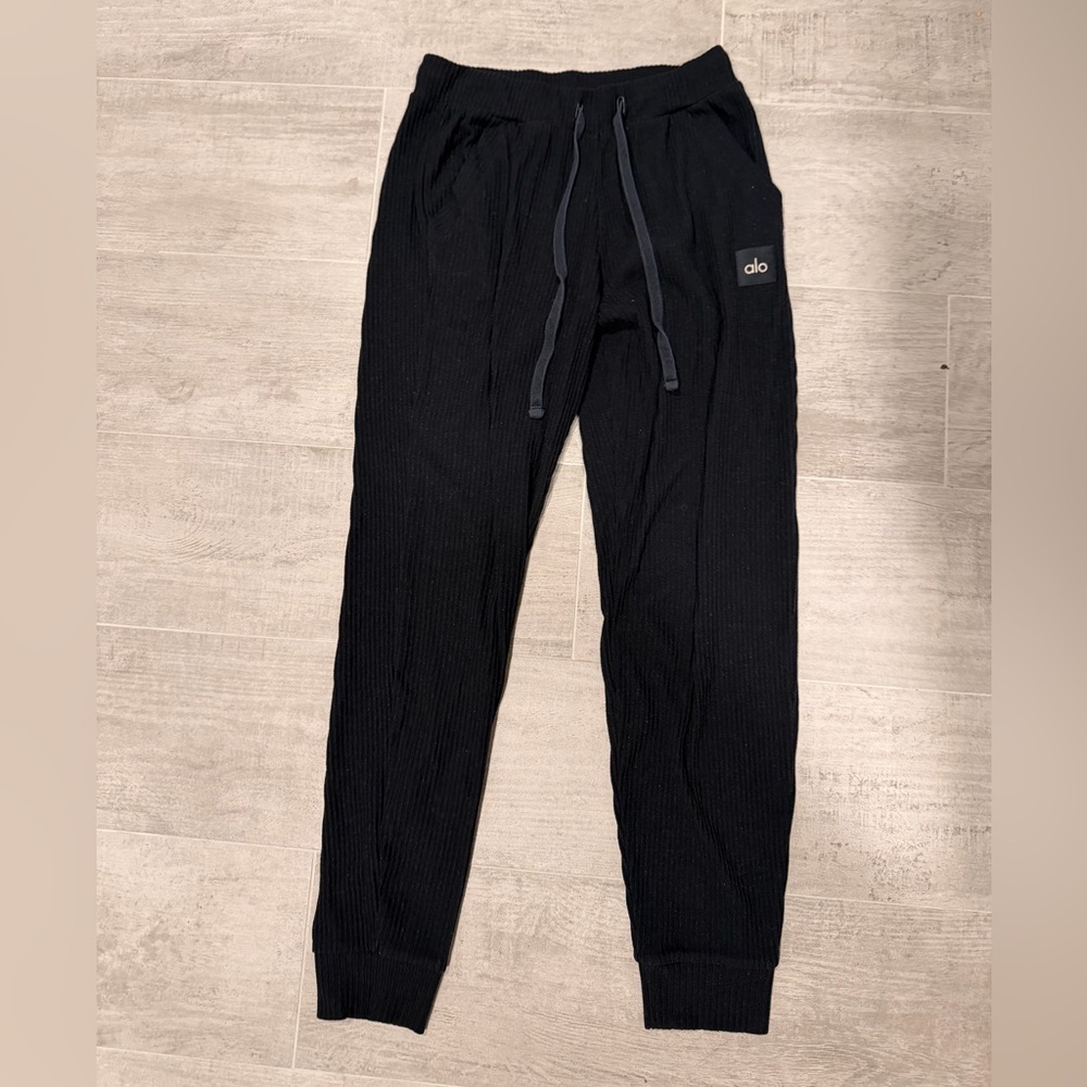 ALO Yoga Black Ribbed Joggers